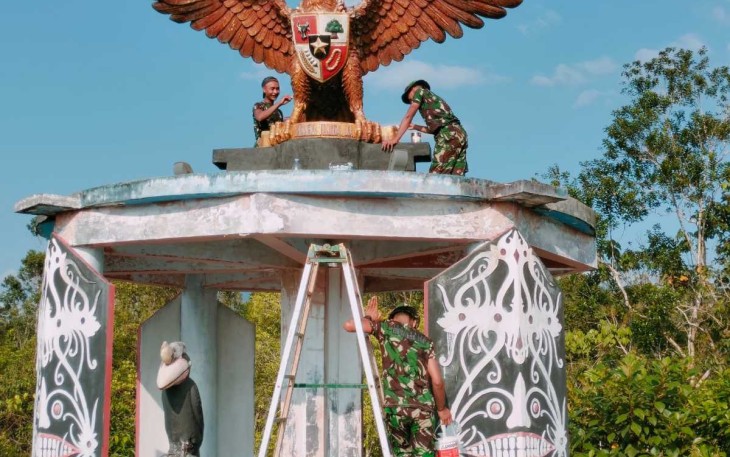 Percantik tampilan monumen perbatasan RI-Malaysia 