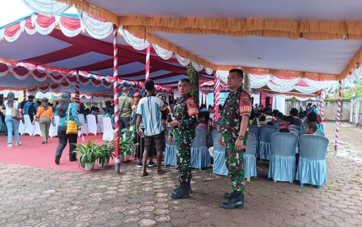 Babinsa Koramil Kota Amankan Kegiatan Perayaan Hari Anak Nasional 2024 di Distrik Kwamki Narama Kabupaten Mimika 