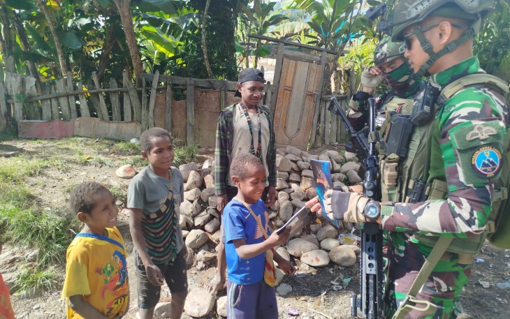 Satgas Yonif 509 Kostrad Komitmen Majukan Pendidikan Anak Papua TK Kout J2