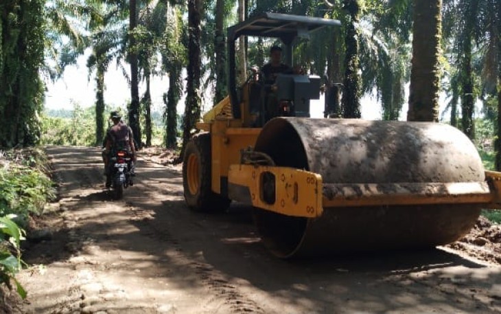 Pembangunan jalan di lokasi TMMD  sepanjang 3,4 Kilometer dengan Lebar 4 Meter.