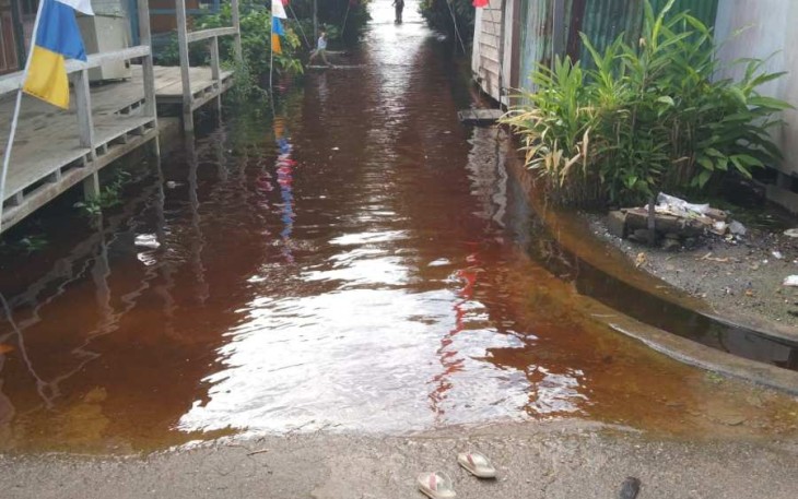 Banjir rendam permukiman warga di Kabupaten Sanggau, Kalimantan Barat, Jumat (30/8)