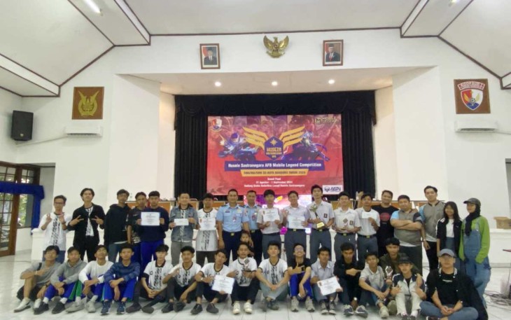 Mobil Legend Competition Lanud Husein Sastranegara 