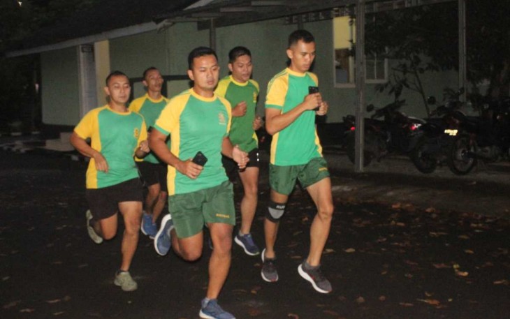 Lari pagi prajurit Menarmed 2 Kostrad 