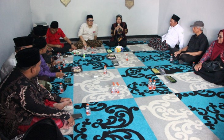 Cagub Risma Diundang Pengasuh Ponpes Darul Hikam Joresan Ponorogo 