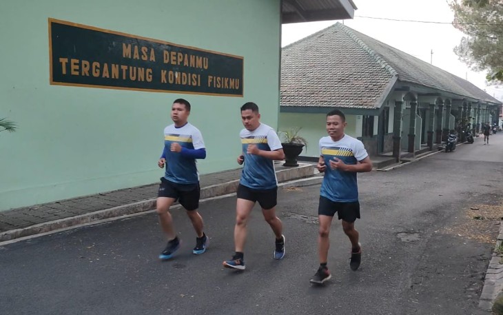 Lari pagi prajurit Menarmed 2 Kostrad 