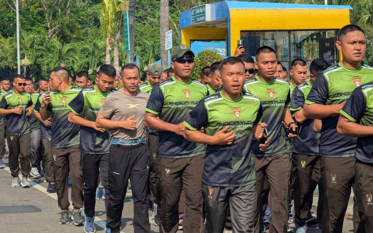 Bina fisik prajurit Yonarmed 12 Kostrad 