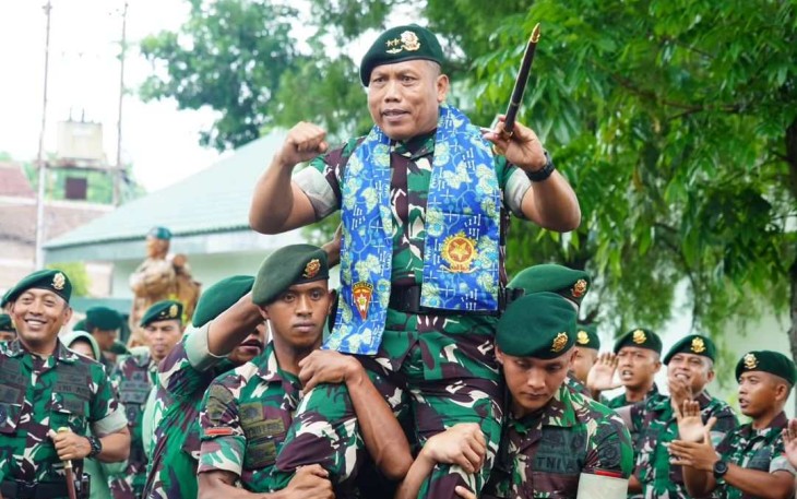 Pangdivif 2 Kostrad Mayjen TNI Susilo di Yonarmed 12 Kostrad 