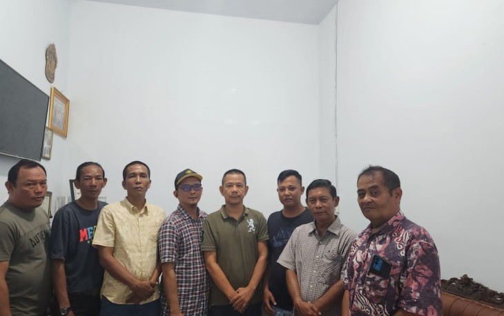 Ketua Pewarta Polrestabes Medan Poto Bersama Pengurus dan Anggota Usai Gelar Jumat Barokah.