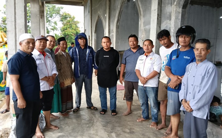 Bentuk Kepedulian IKANAS Berikan Bantuan Korban Banjir di Deliserdang.