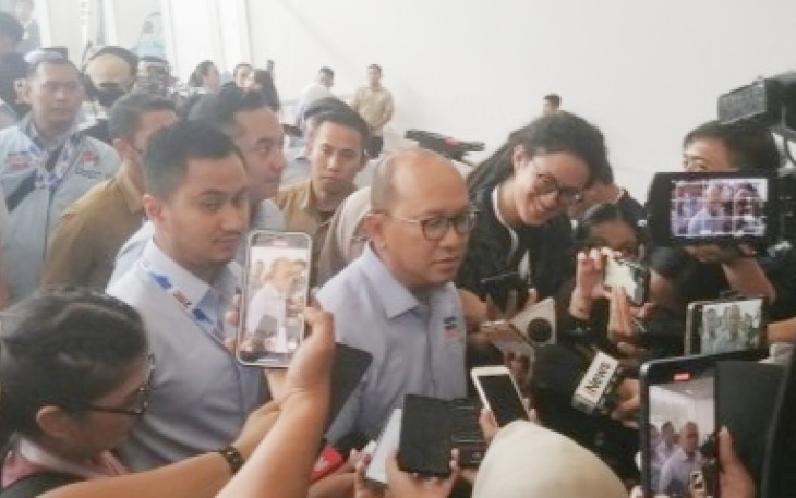 Ketua TKN Prabowo-Gibran Rosan Perkasa Roeslani saat memberikan keterangan pers di stadion GBK Jakarta, Sabtu (10/2)