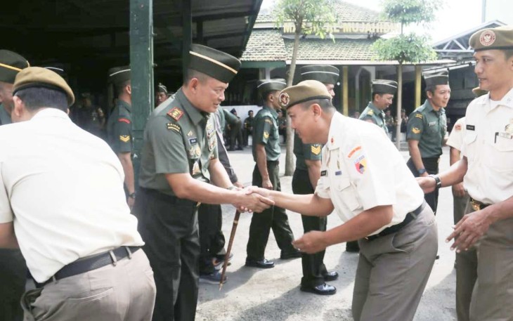 Dandim 0803/Madiun Letkol Inf Meina Helmi saat halalbihalal, Selasa (16/4)
