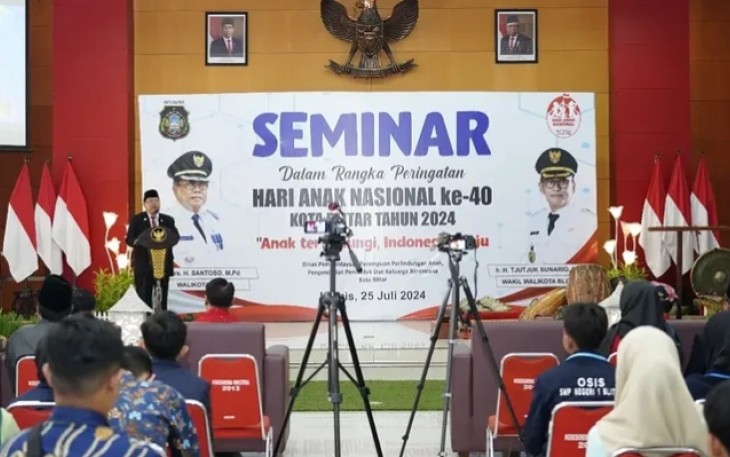 Walikota Blitar Santoso saat Berikan Sambutan Pengarahan di Acara Peringatan Hari Anak Nasional Tahun 2024