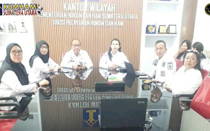Kepala Divisi Pelayanan HAM Alex Cosmas Pinem Bersama Flora Nainggolan dan jajaran hadiri seminar secara virtual