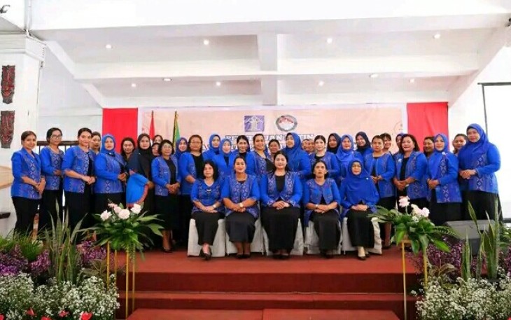 Poto Bersama DWP Kanwil Sumut Ketika Menggelar Pertemuan Rutin