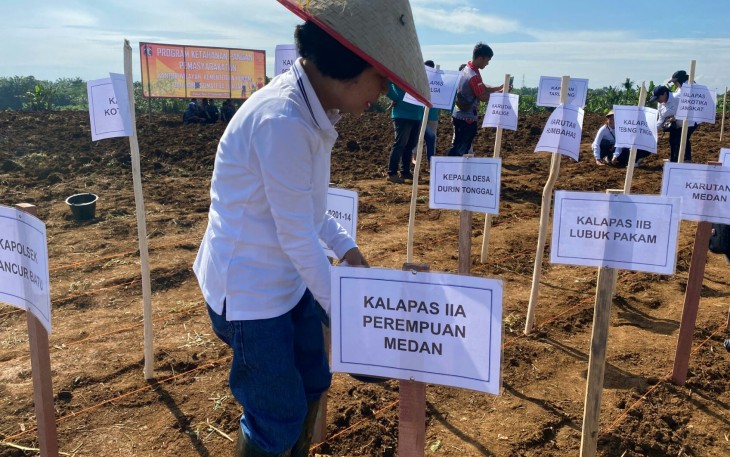 Kalapas Perempuan Medan Ikuti Kegiatan Penanaman Jagung.
