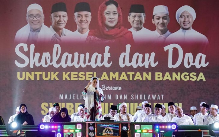 Ketua DPP PDI Perjuangan (PDIP) Puan Maharani saat menghadiri Doa Keselamatan Bangsa di Pasuruan, Jawa Timur, jelang Pemilu 2024. 