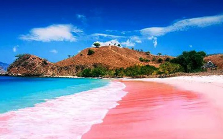 Pantai Merah, NTT