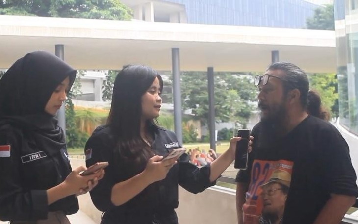 Mewawancarai Octavianus Masheka selaku Penyair dan deklamator pendiri Taman Inspirasi Sastra Indonesia (TISI).
