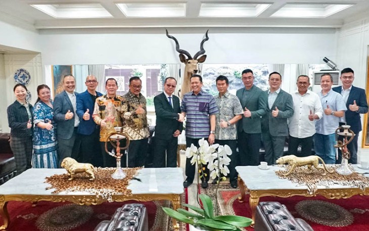 Bamsoet saat menerima para investor dari China, Singapura, Malaysia, dan Amerika, di Jakarta, Sabtu (2/3/24).