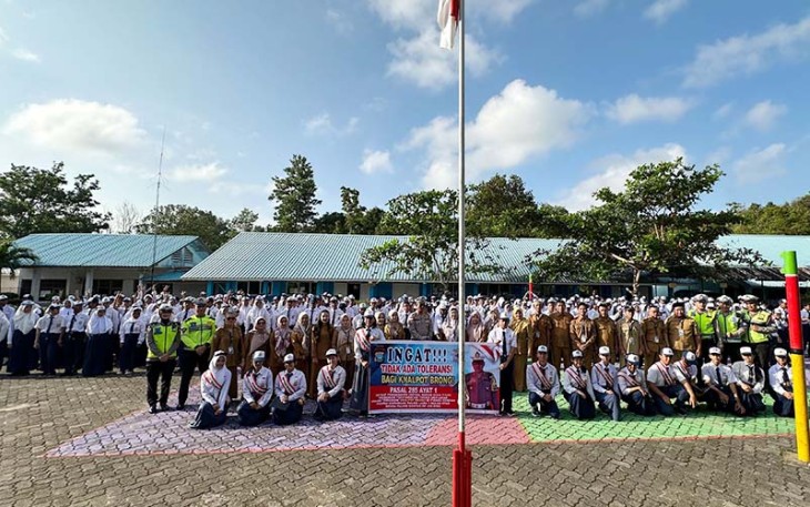 Satlantas Polres Bintan saat Berikan Edukasi Tertib Berlalu Lintas Sejak Usia Dini