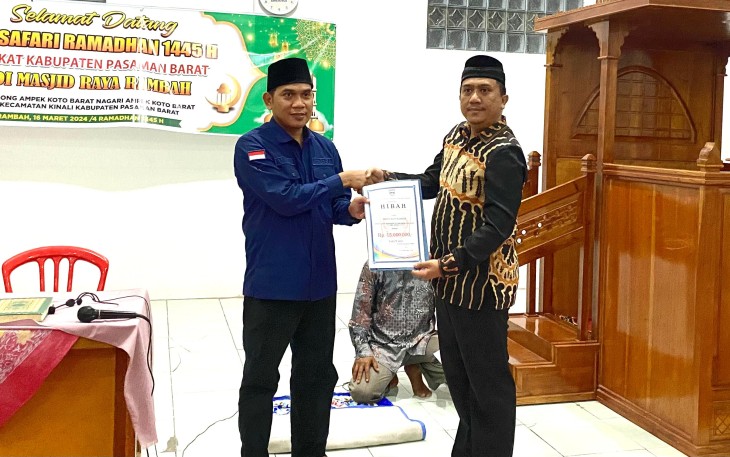 TSR Kajari Pasbar saat Kunjungi Jemaah Masjid Raya Rambah Kinali