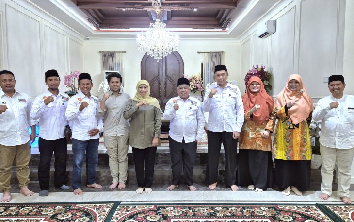  DPW PKS Jawa Timur berkunjung ke kediaman Khofifah Indar Parawansa, Silaturahim dengan Khofifah dan Emil, menyampaikan rasa Bahagia dan ikut bersyukur serta siap sinergi dan kolaborasi bangun Jawa Timur