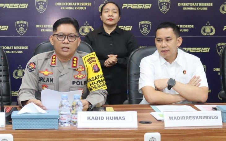 Kabidhumas Kombes Pol Erlan Munaji, S.IK., M.H. saat konferensi pers, di Aula Ditreskrimsus, Mapolda setempat, Rabu (31/1/24)