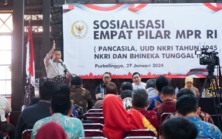 Bamsoet dalam Sosialisasi 4 Pilar MPR RI hari ke-10 dalam kunjungannya ke Dapil-7 Jawa Tengah bersama Forum Kepala Sekolah Kabupaten Purbalingga, Sabtu (27/1/24).