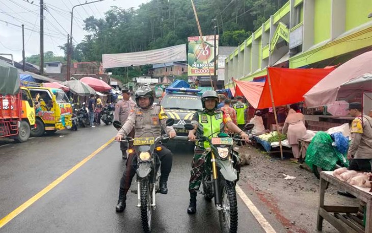 Kodim 0801/Pacitan dan Pihak Kepolisian saat Gelar Patroli Secara Menyeluruh
