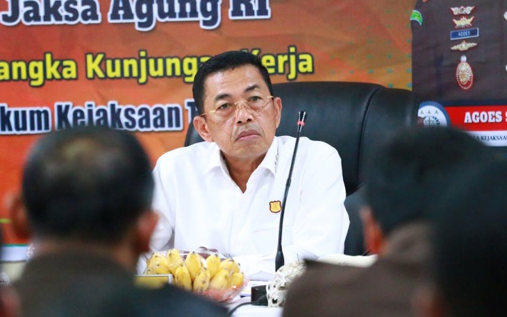 Wakil Jaksa Agung Dr. Sunarta saat memberikan pengarahan di wilayah hukum Kejaksaan Tinggi Maluku pada Kamis 01 Februari 2024.