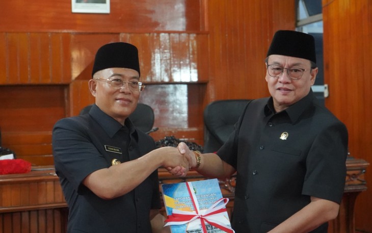 Bupati Gusnan Sampaikan Nota Pengantar LKPJ Tahun 2023 