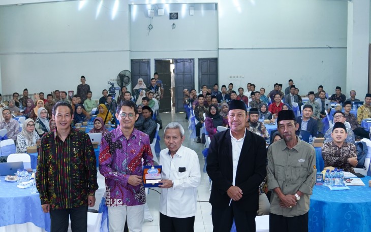 Foto bersama usai acara