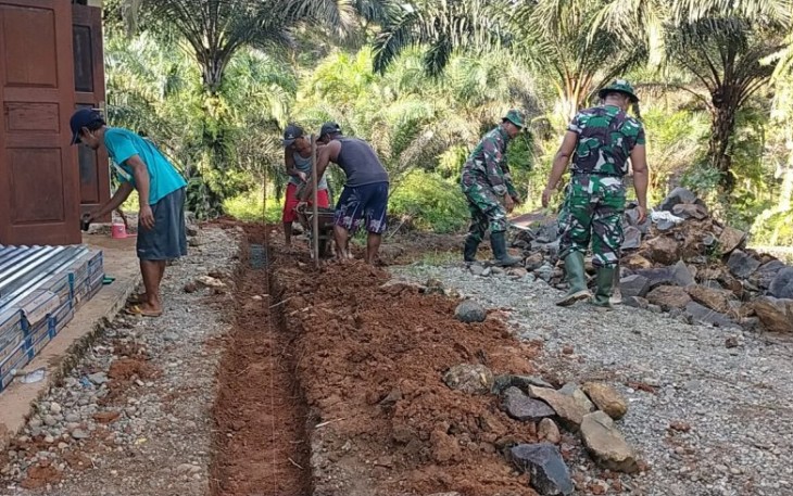 Kegiatan Perehaban Masjid Nurul Iman TMMD Ke-119