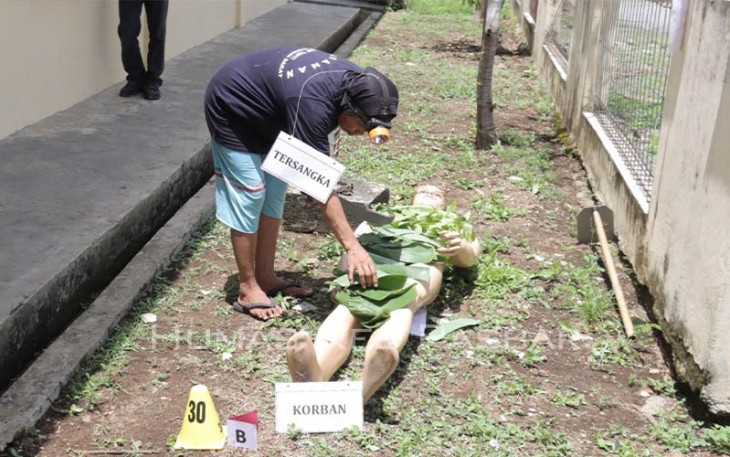 Polres Pasaman Barat saat Gelar Reka Ulang Kasus Pembunuhan di Gedung Serbaguna 