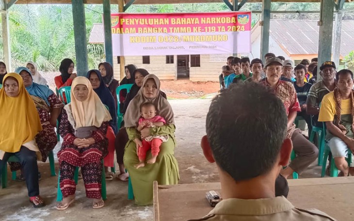 Satgas TMMD Kodim 0428/MM Edukasi Masyarakat Desa Lubuk Talang