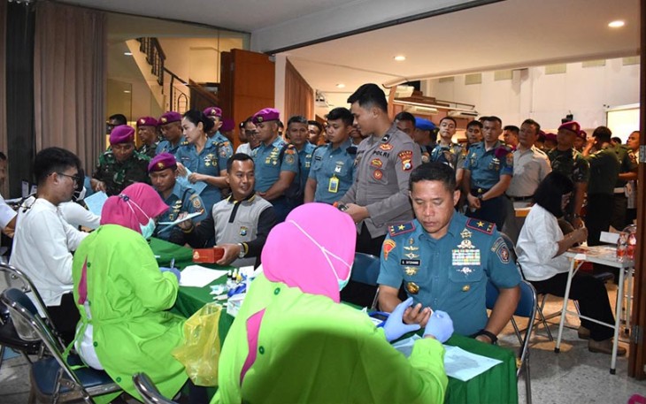 Dankodikmar Pimpin Gelar Donor Darah dan Kunjungi Panti Jompo