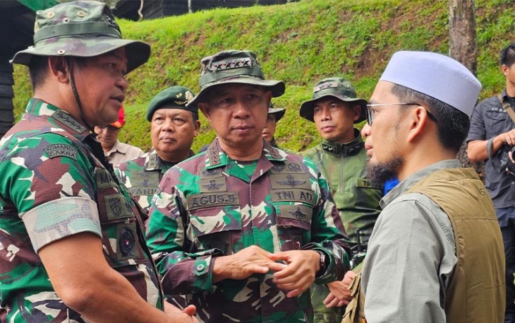 Panglima TNI Jenderal TNI Agus Subiyanto dan Kepala Staf Angkatan Darat (Kasad) Jenderal TNI Maruli Simanjuntak kompak menyerukan gerakan mencintai alam 