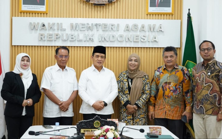 Wakil Menteri Agama Romo Syafi’i mendukung inovasi Universitas Insan Cita Indonesia (UICI) dalam mengembangkan digitalisasi pedesaan melalui kurikulum project based dan sistem pembelajaran berbasis teknologi kecerdasan buatan Artificial Intelligence Digital Simulator Teaching Learning System (AI DSTLS)