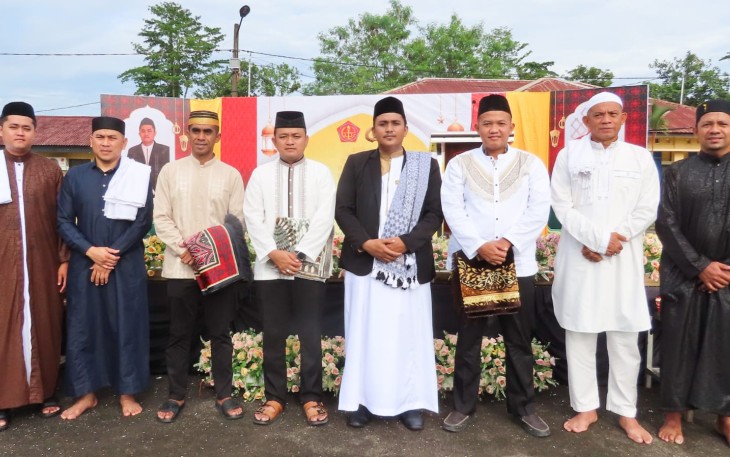 Dandim 1710/Mimika Laksanakan Sholat Idul Fitri di Lapangan Polres Mimika