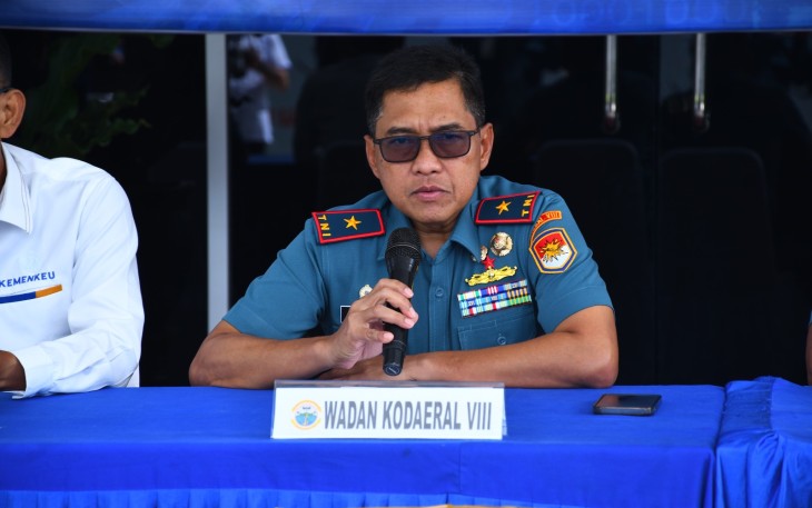Wadan Kodaeral VIII Laksma TNI Tony Herdijanto, S.E., M.Sc. menyampaikan kronologi awal kejadian