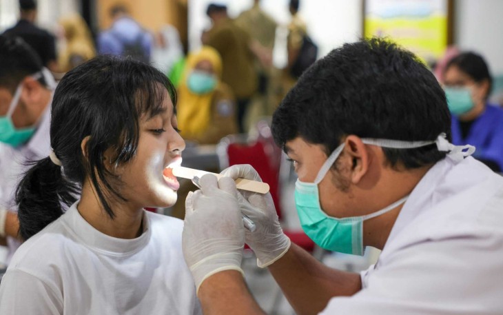 Pengecekan kesehatan gratis anak sekolah