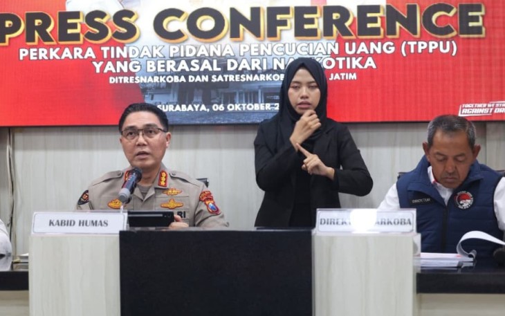 Kabid Humas Polda Jatim Kombes Pol Jules Abraham Abast