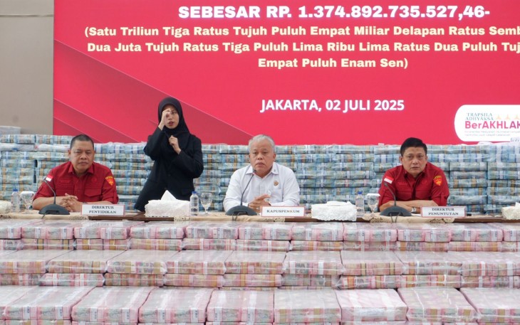 Penyitaan Uang Rp 1,3 Triliun Perkembangan Perkara CPO Minyak Goreng Terdakwa Korporasi 