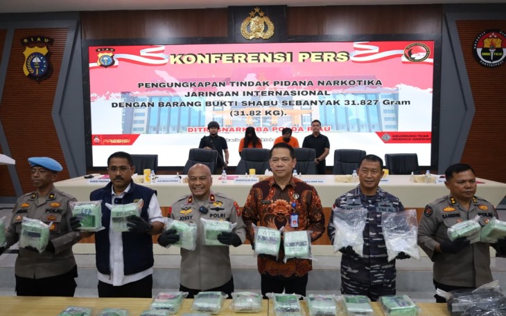 Sinergi TNI AL dan Polda Riau Gagalkan Penyelundupan 31 Kg Sabu di Pelabuhan Roro Dumai 