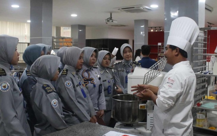 BPPSDM KP terus memperkuat sistem pendidikan vokasi berbasis praktik industri dan kebutuhan dunia kerja melalui pendekatan teaching factory.