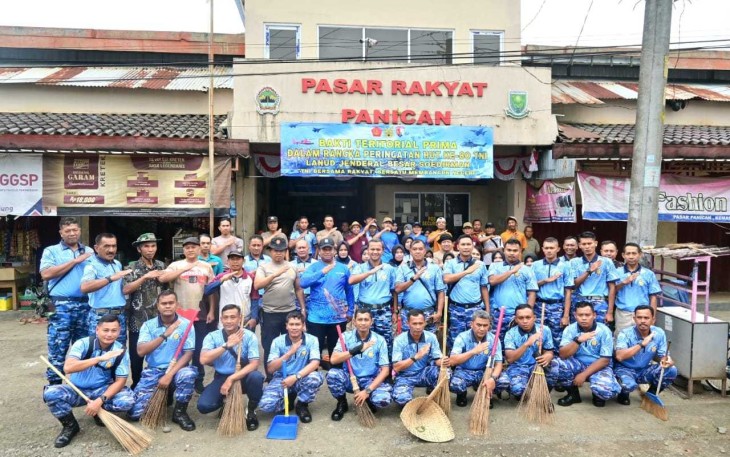 Aksi Bersih Pasar Rakyat Panican, Kamis (18/9)