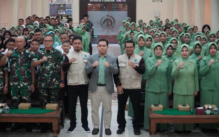 Keluarga besar TNI di Makorem 081/DSJ Madiun, Selasa (30/9)