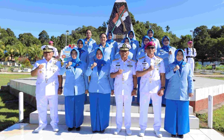 Ziarah Nasional di Taman Makam Pahlawan Tri Jaya Sakti 