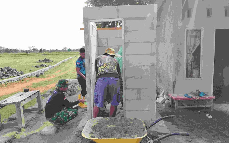 Pembuatan MCK di Lokasi TMMD Kodim Takalar 