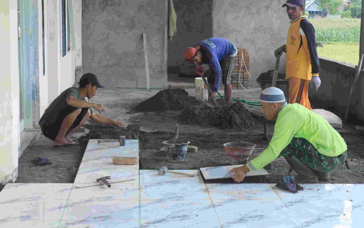 Rehab masjid lokasi TMMD ke 126 Kodim Takalar 